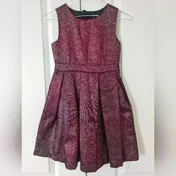 Girls dress bundle (2) -  size 6 & 7 - Picture 3 of 4